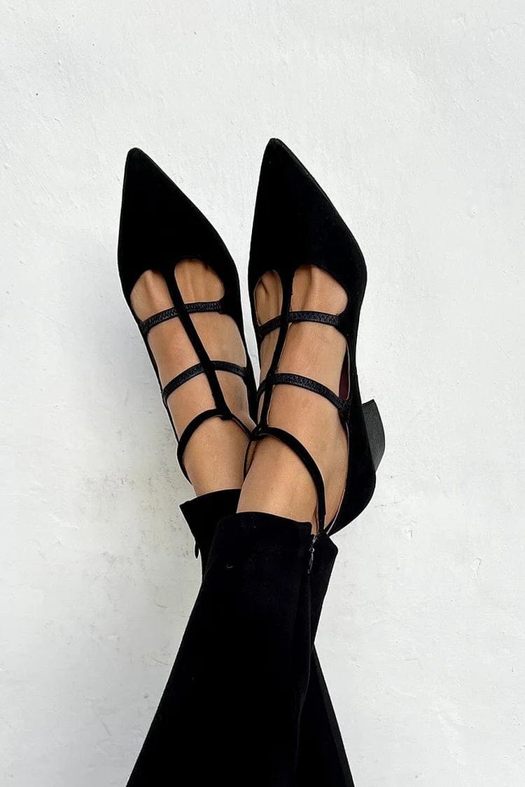 Black / 42 EU
