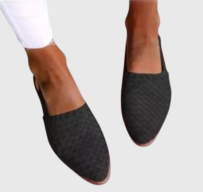 Black / 43 EU