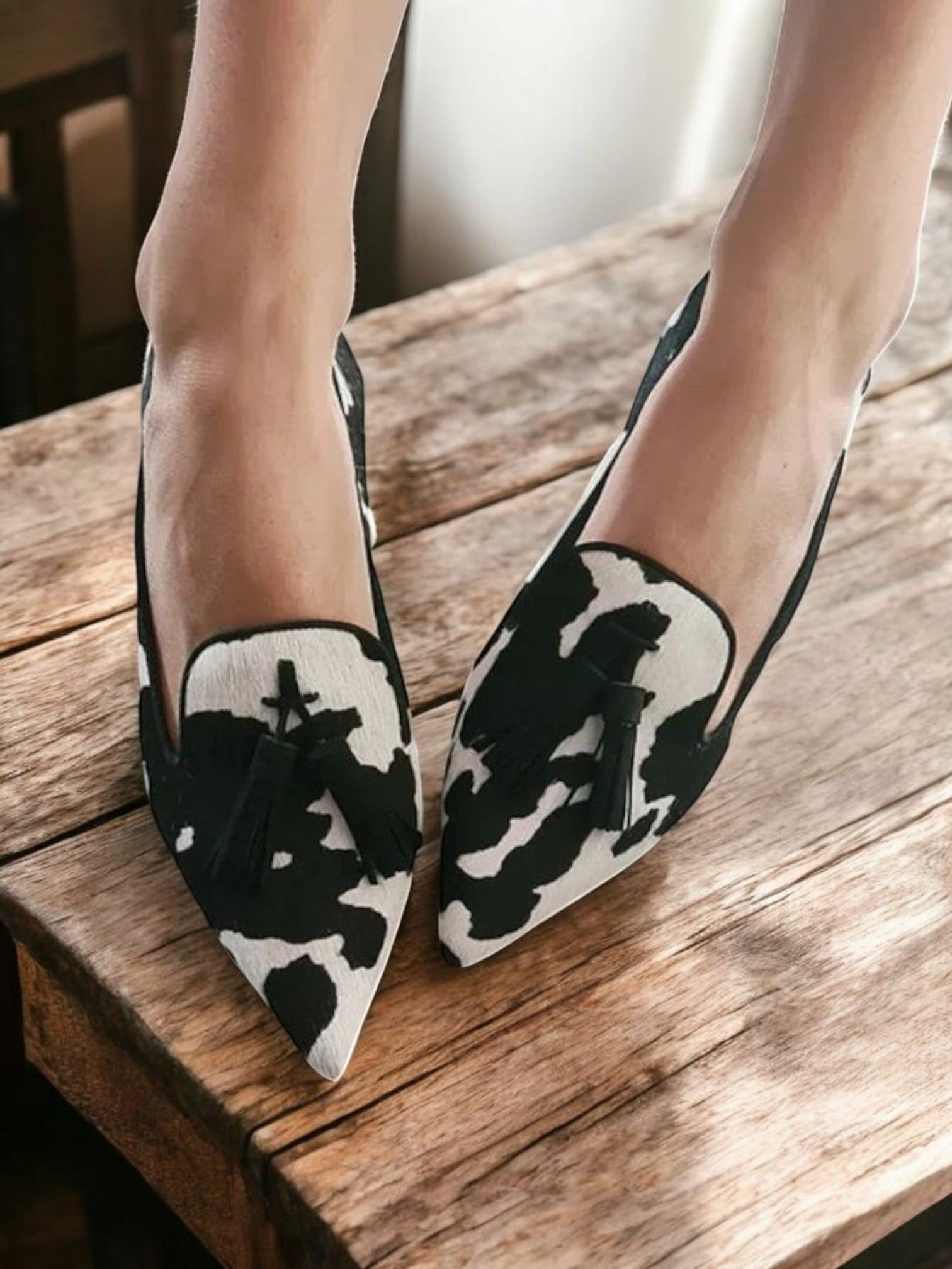 Black / 35 EU