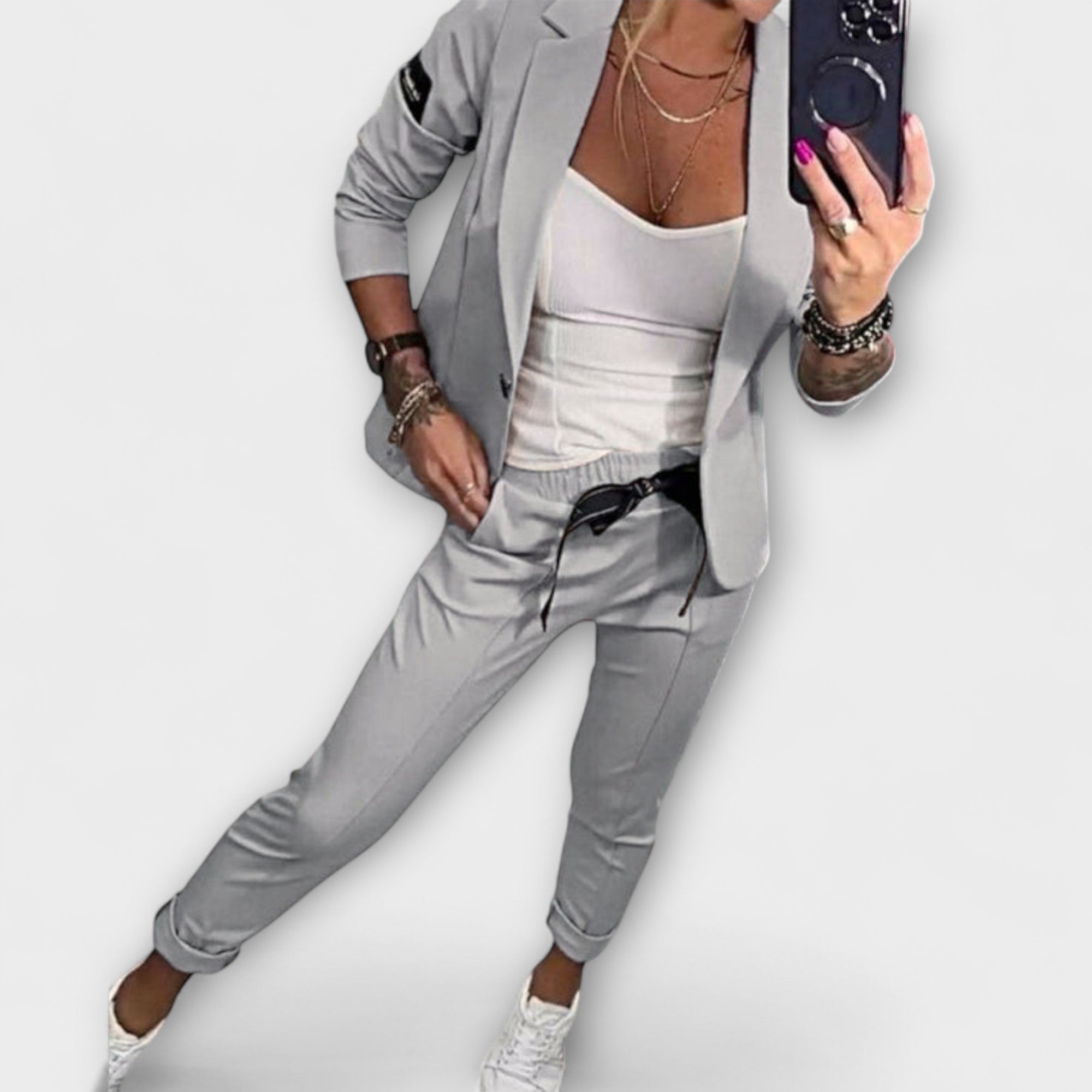 Gray / S