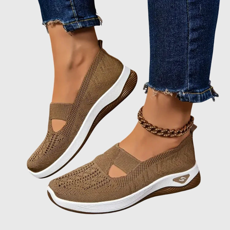 Beige / 42 EU