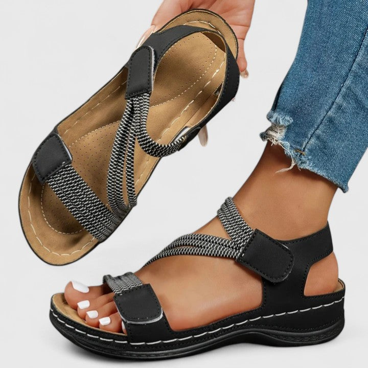 Black / 43 EU