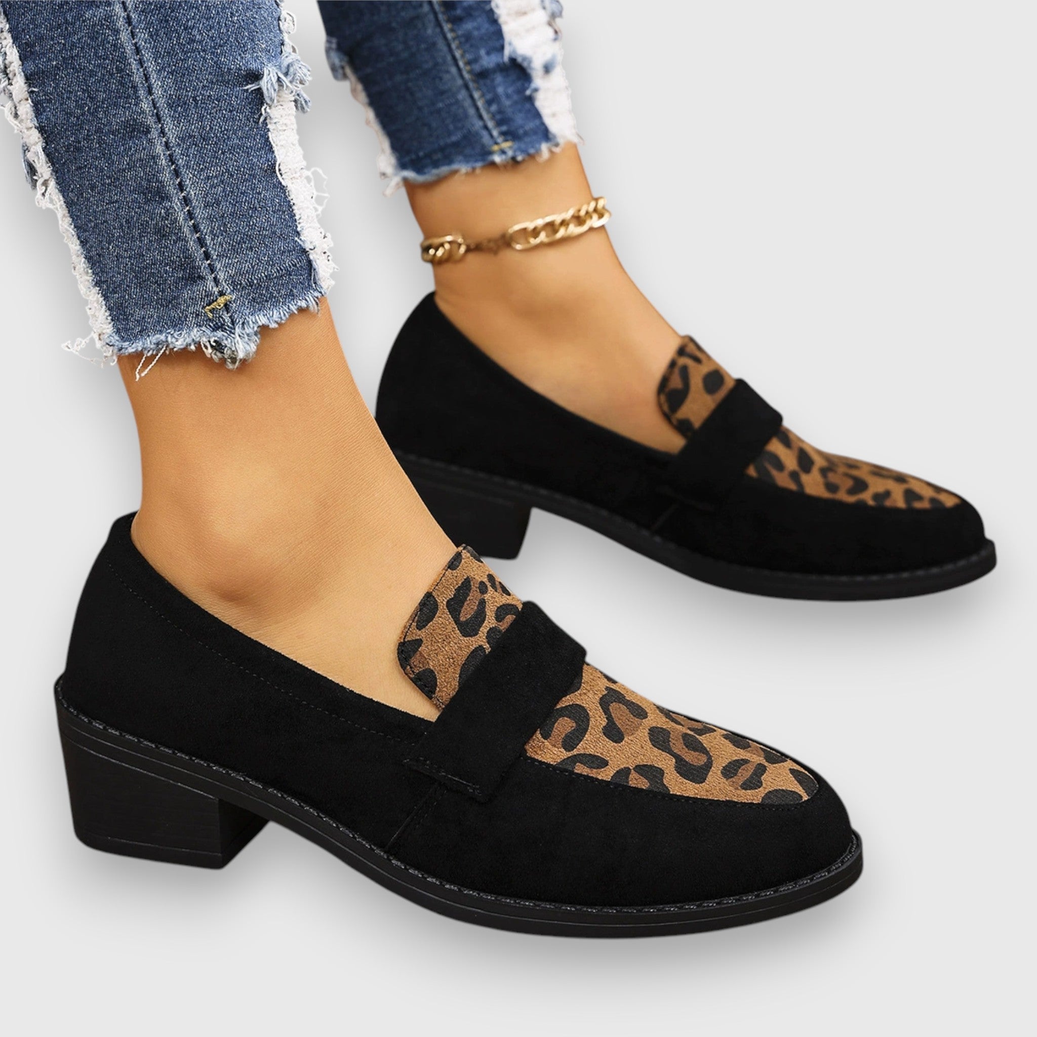 Black / 43 EU