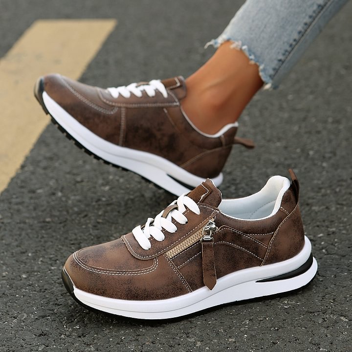 Brown / 43 EU