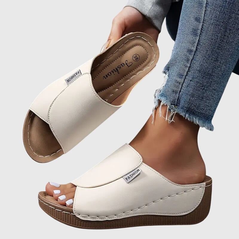 White / 36 EU