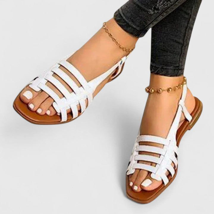 White / 43 EU