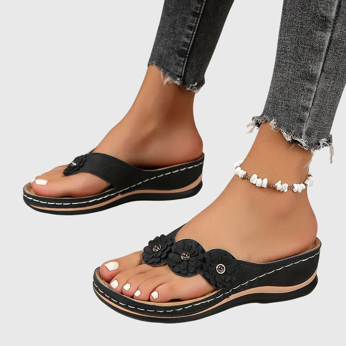 Black / 42 EU