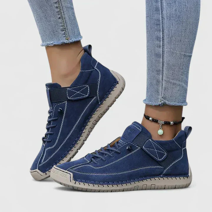 Blue / 35 EU