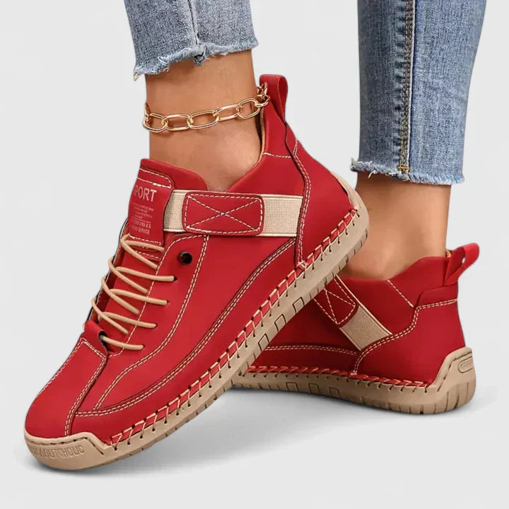 Red / 44 EU