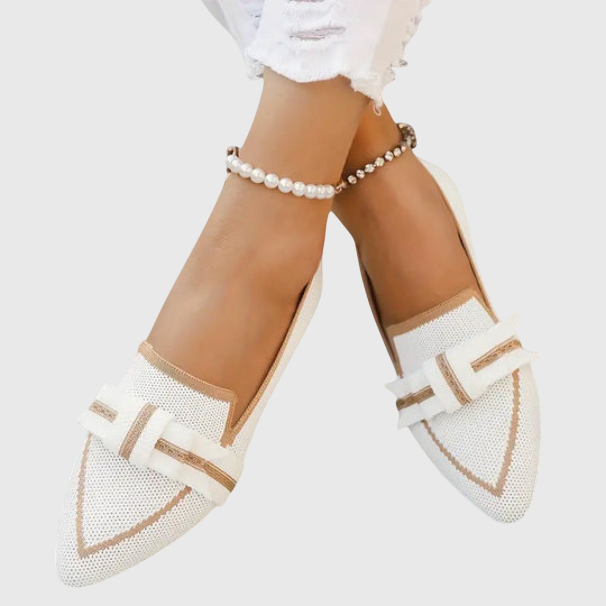 White / 43 EU