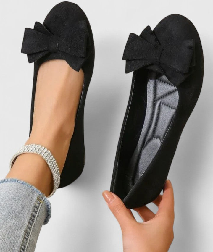 Black / 43 EU