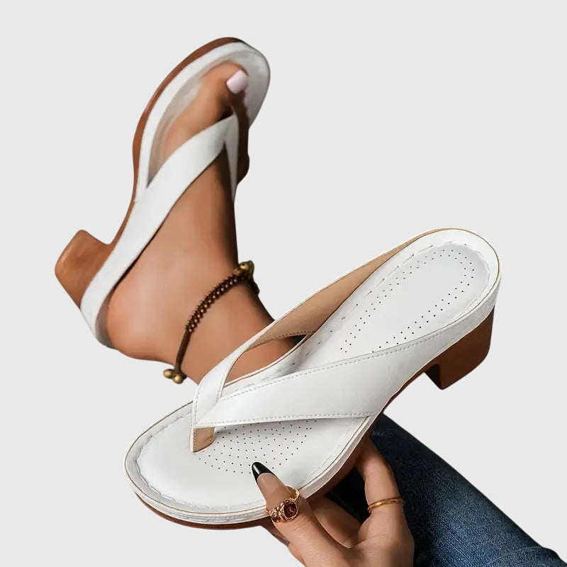 White / 43 EU