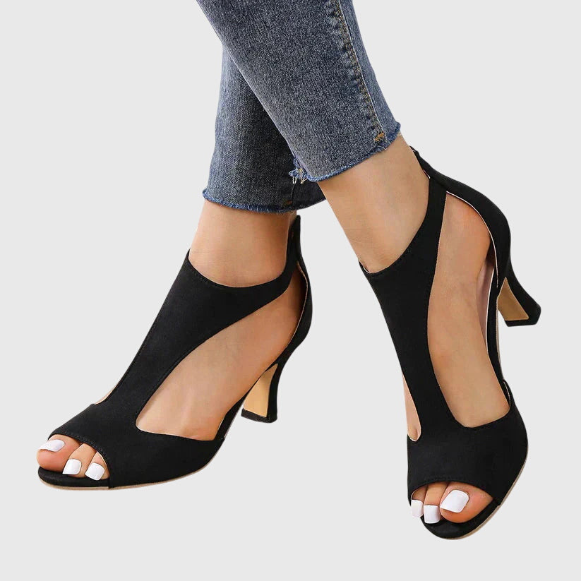 Black / 43 EU