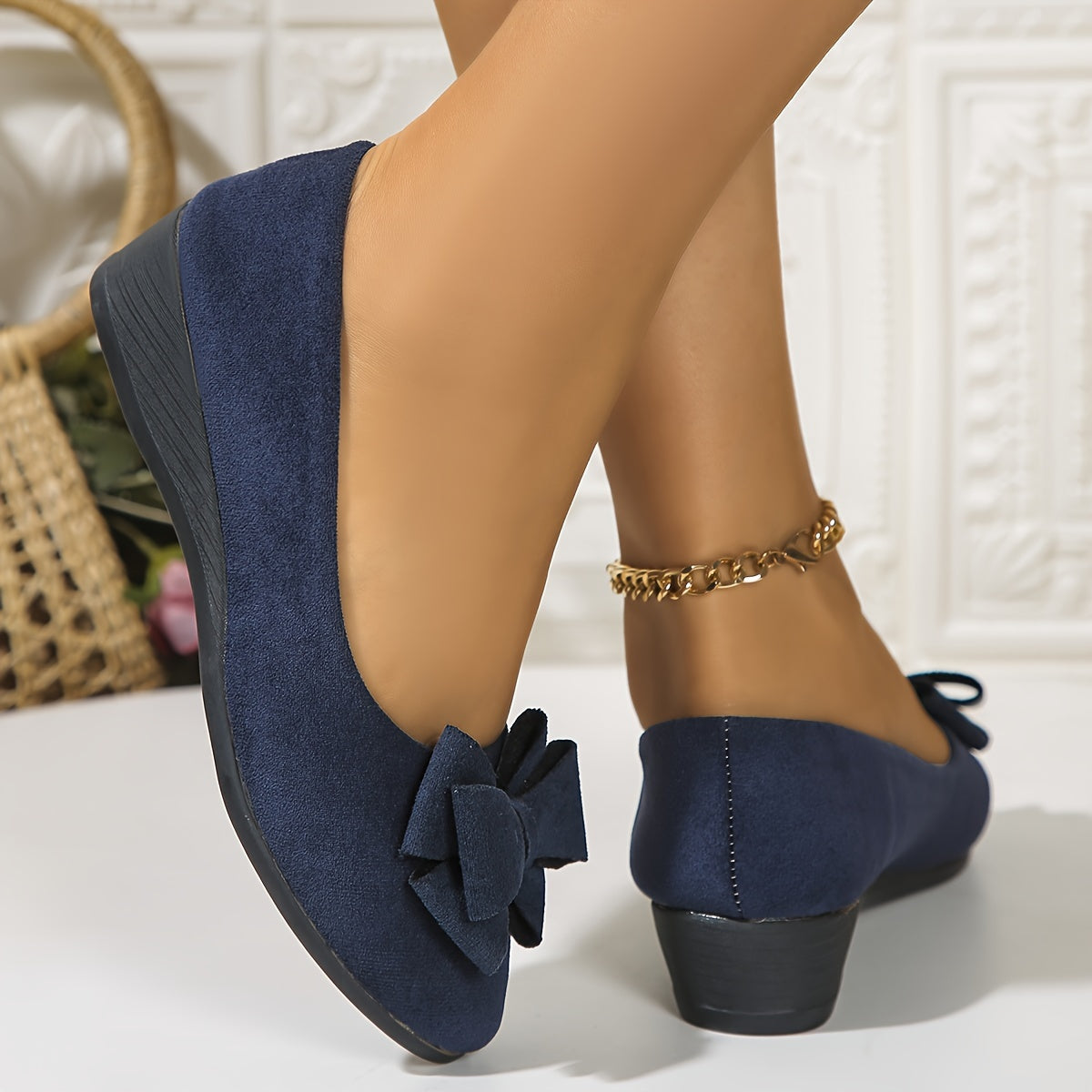 Blue / 42 EU