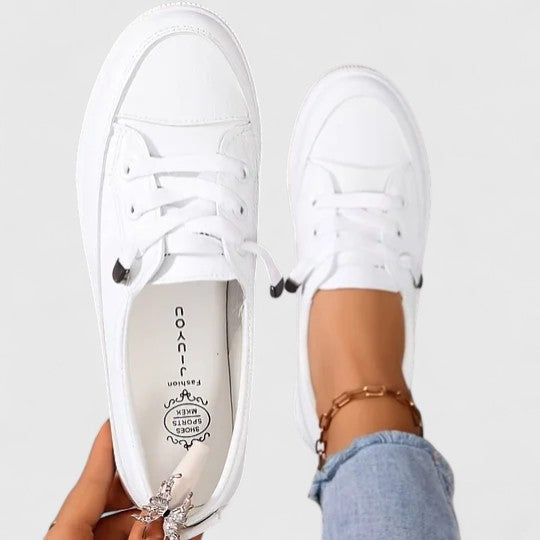 White / 42 EU