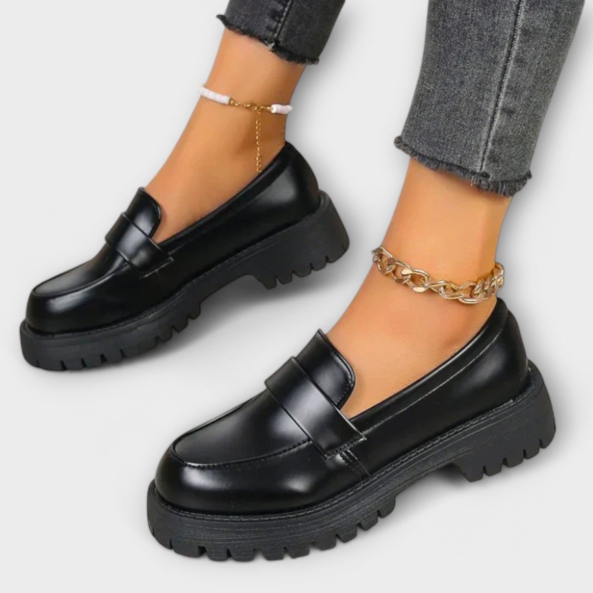Black / 43 EU