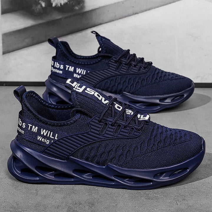 Black / 43 EU