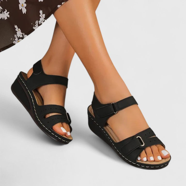 Black / 43 EU