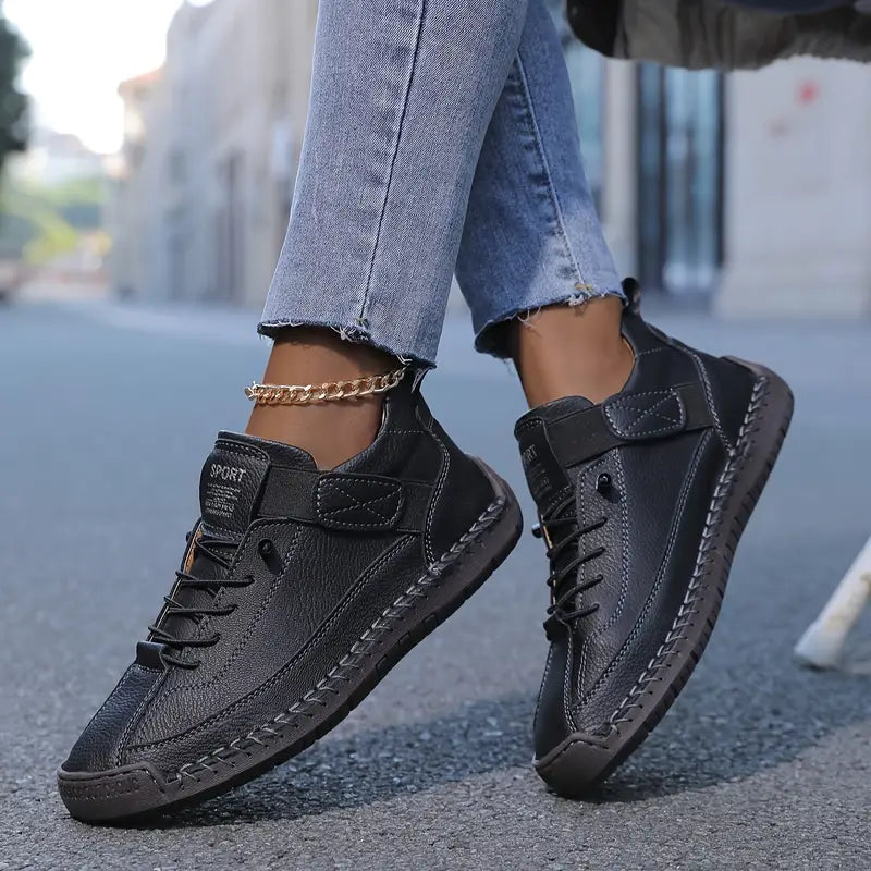 Black / 35 EU