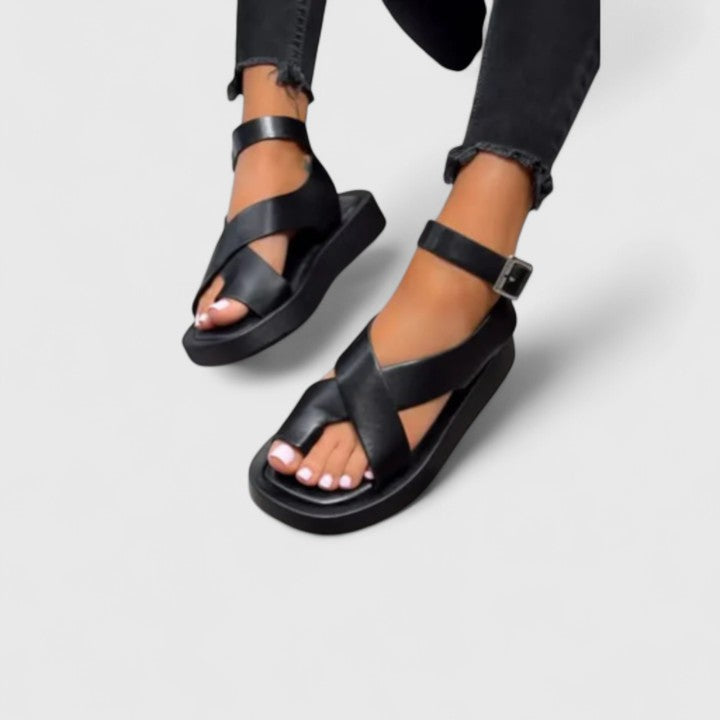 Black / 43 EU