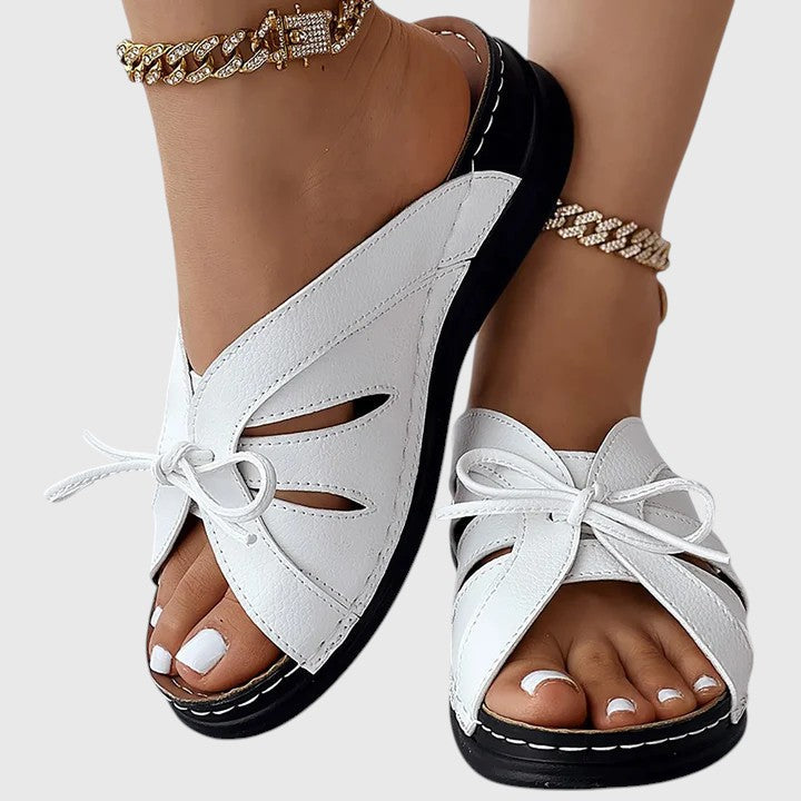 White / 41 EU