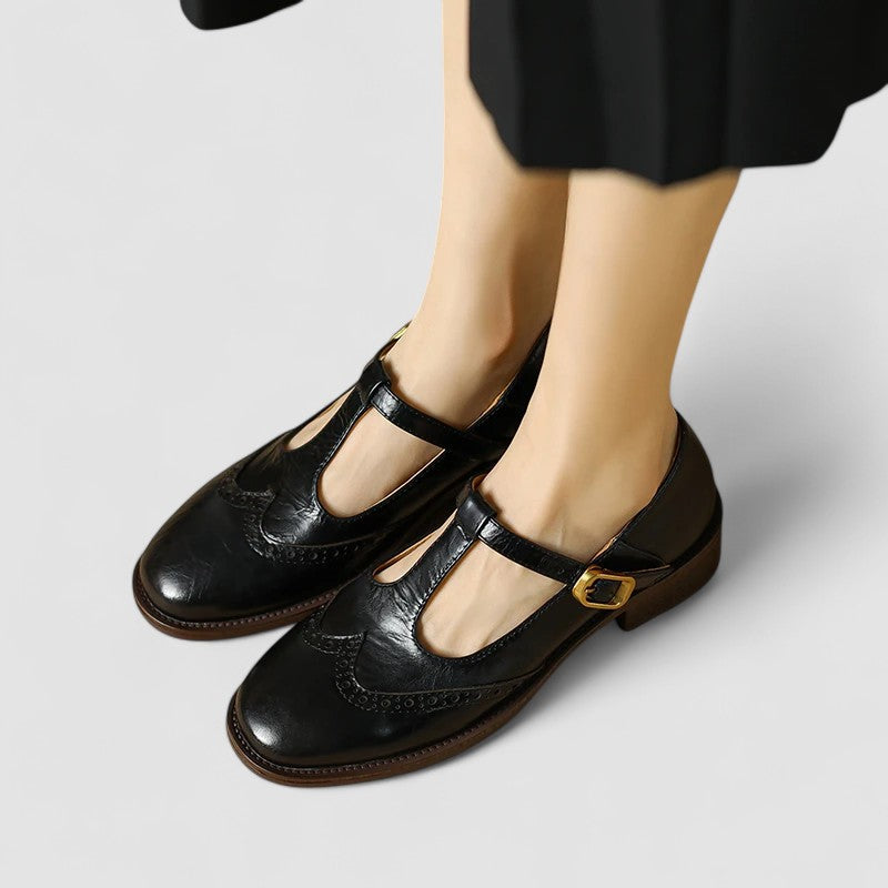 Black / 43 EU