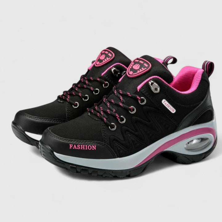 Black / 43 EU