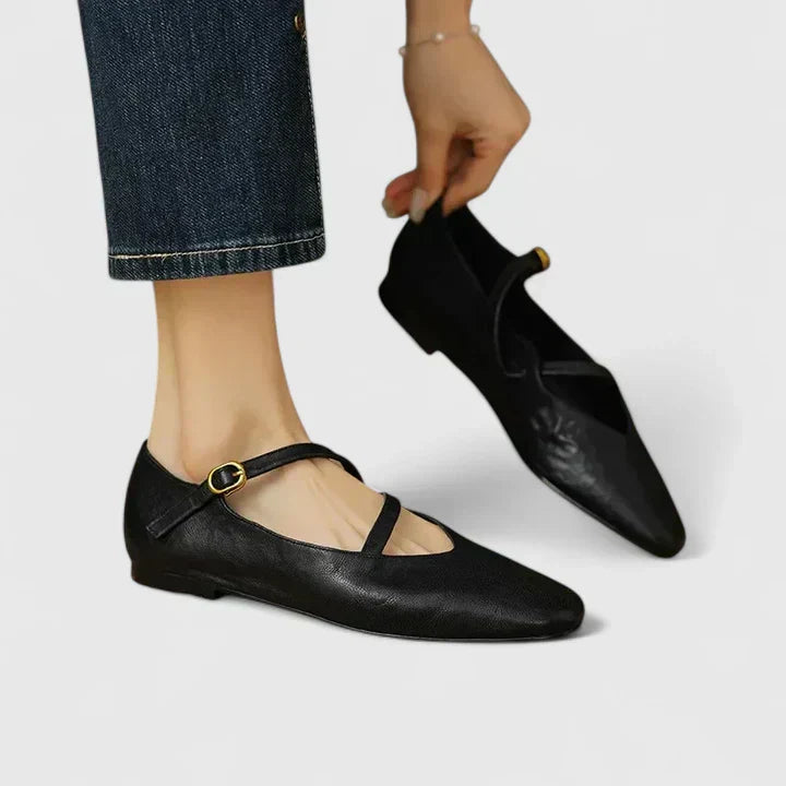 Black / 40 EU