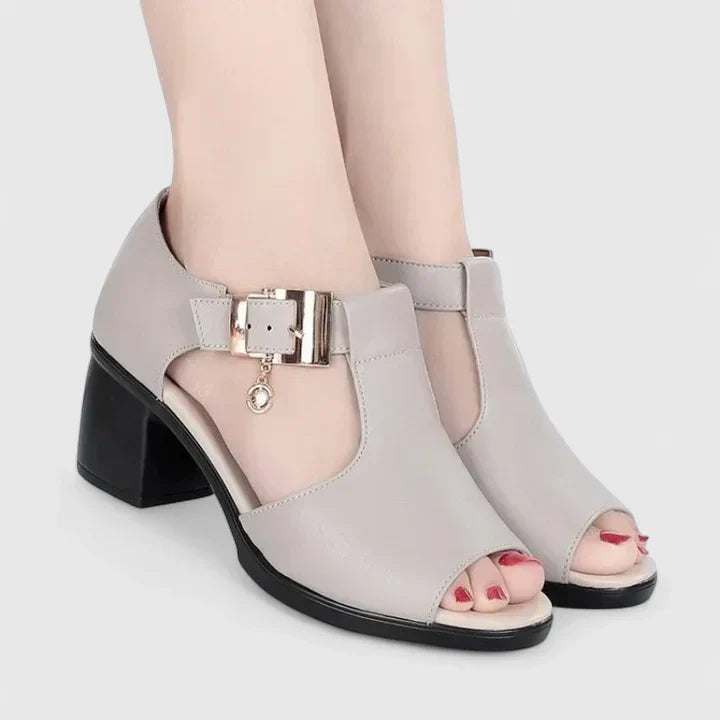 Gray / 42 EU