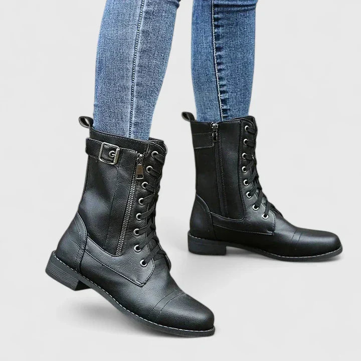 Black / 43 EU