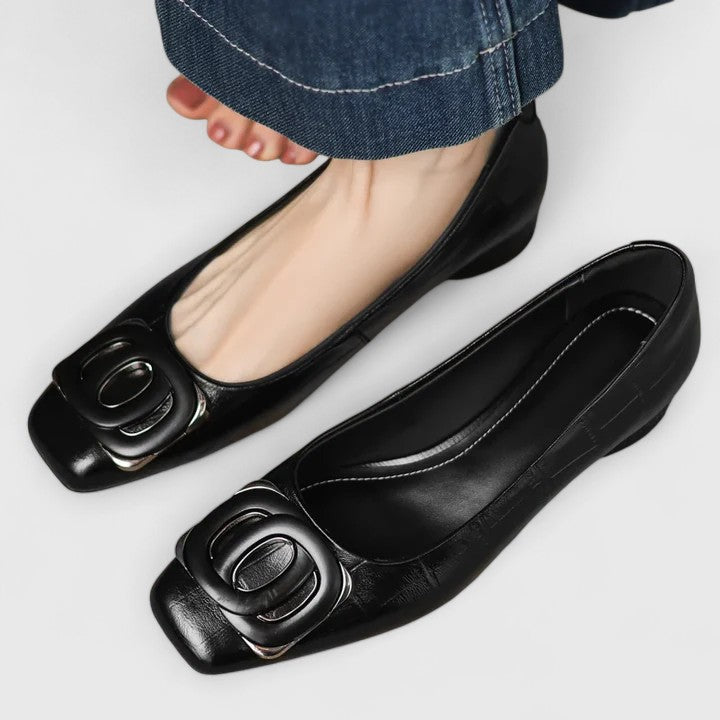 Black / 35 EU