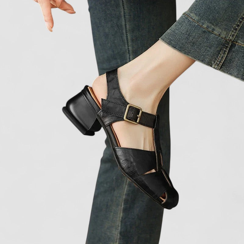 Black / 43 EU