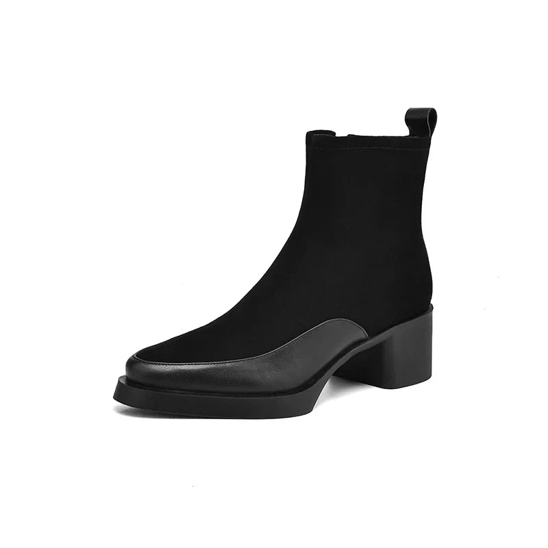 Black / 43 EU