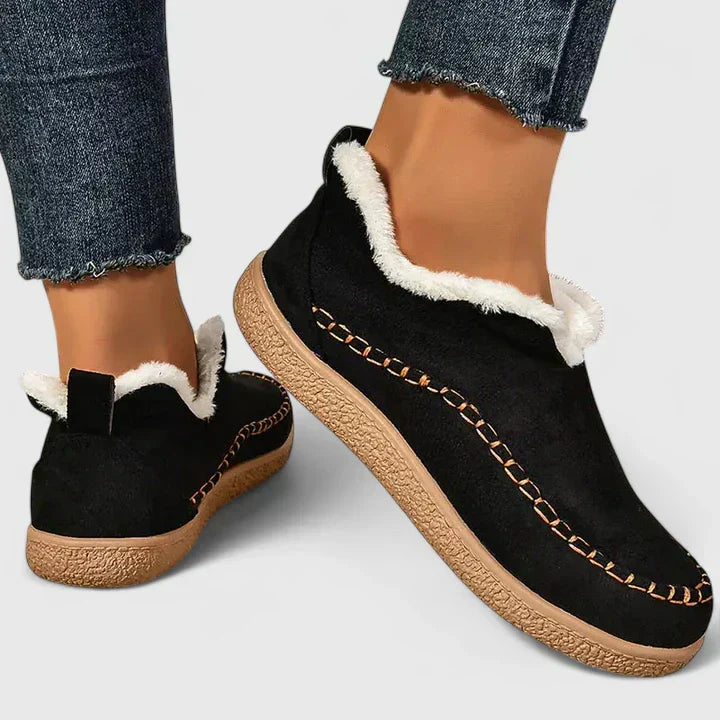 Black / 43 EU