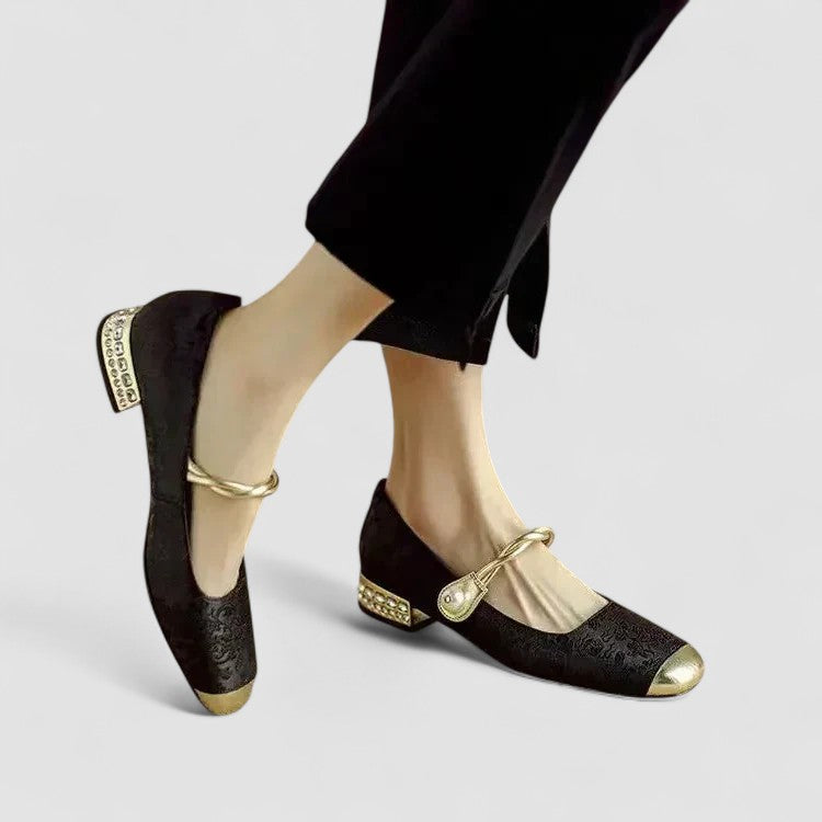 Black / 40 EU