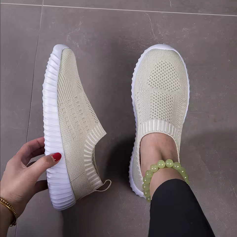 Khaki / 42 EU