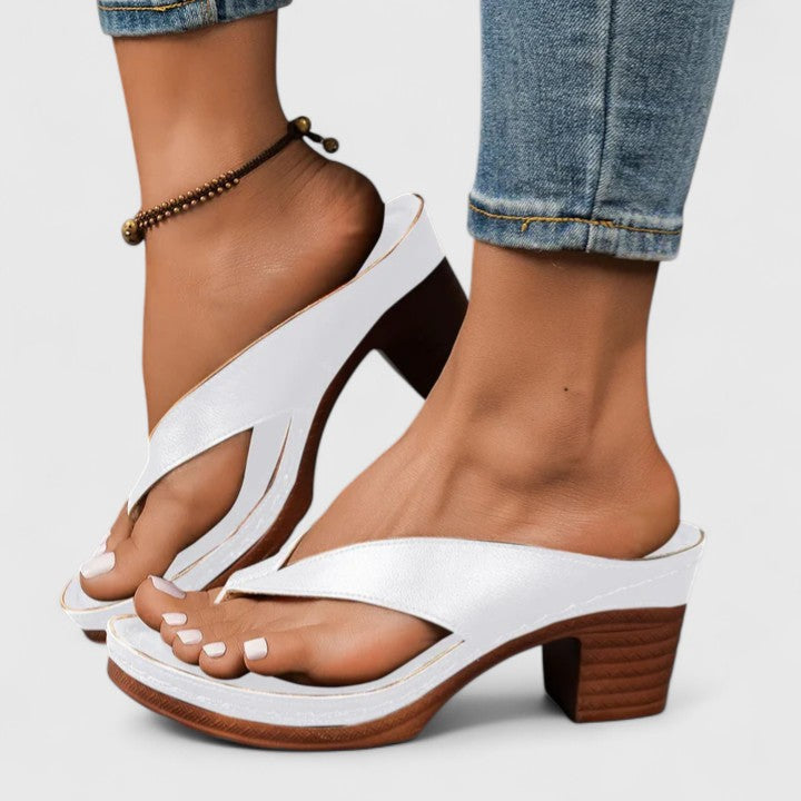 White / 40 EU