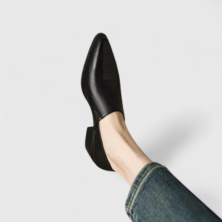 Black / 40 EU