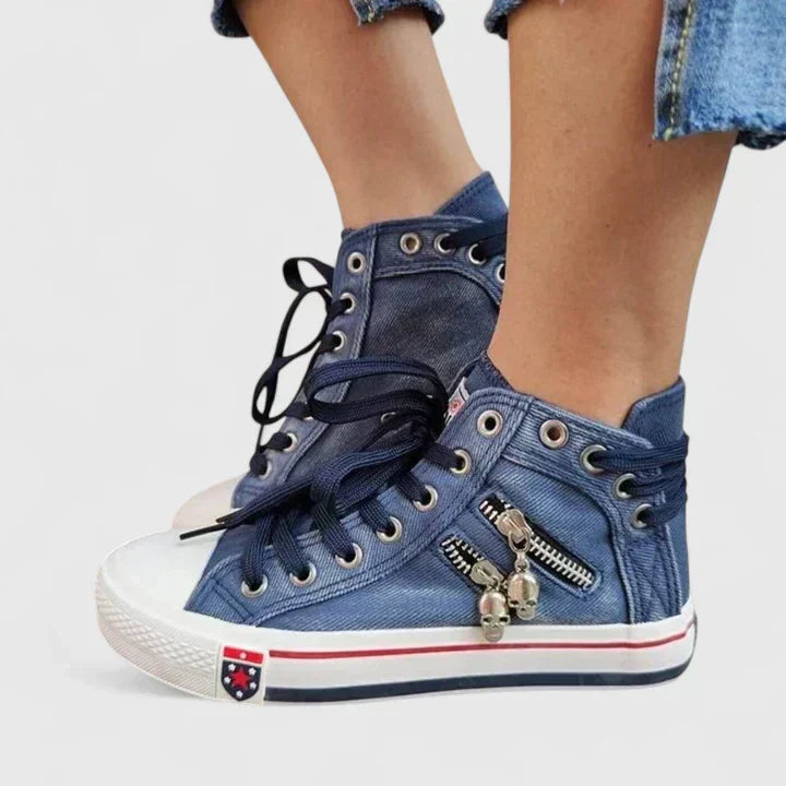 Navy Blue / 43 EU