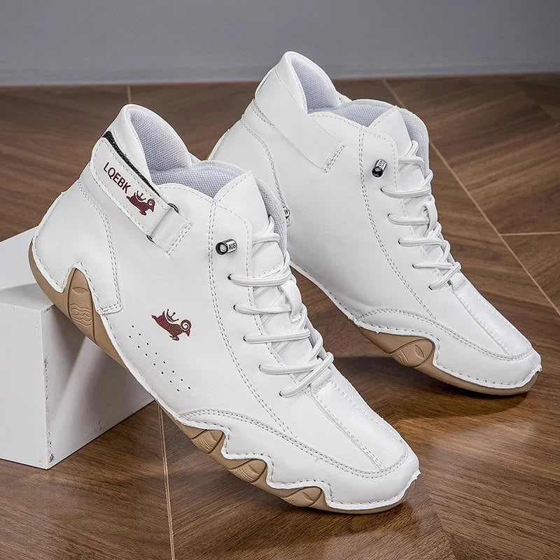 White / 41 EU