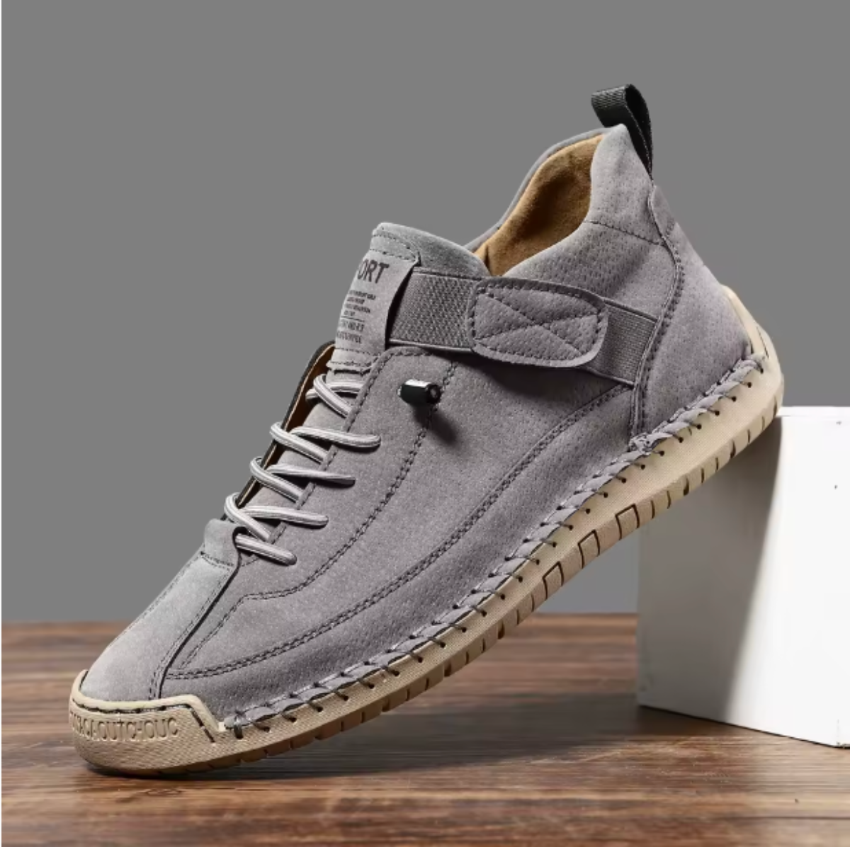 Grey / 44 EU