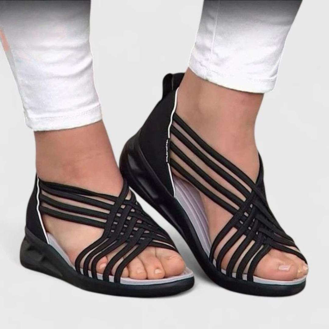 Black / 43 EU