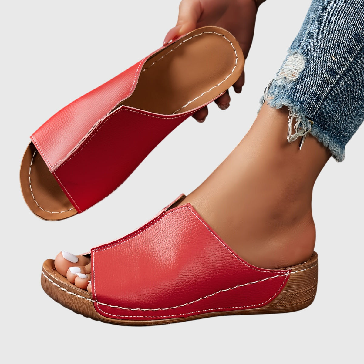 Red / 43 EU
