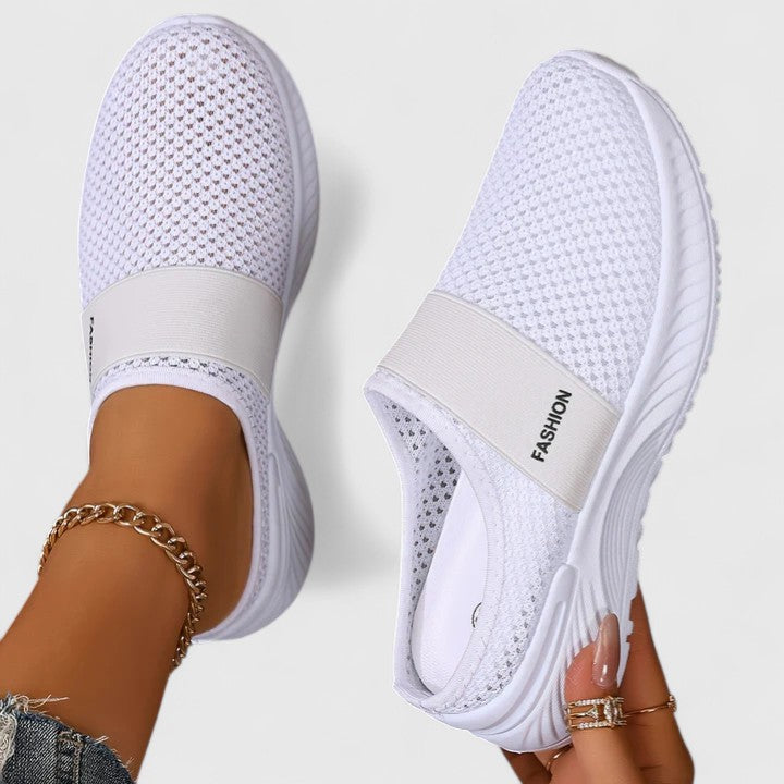 White / 43 EU