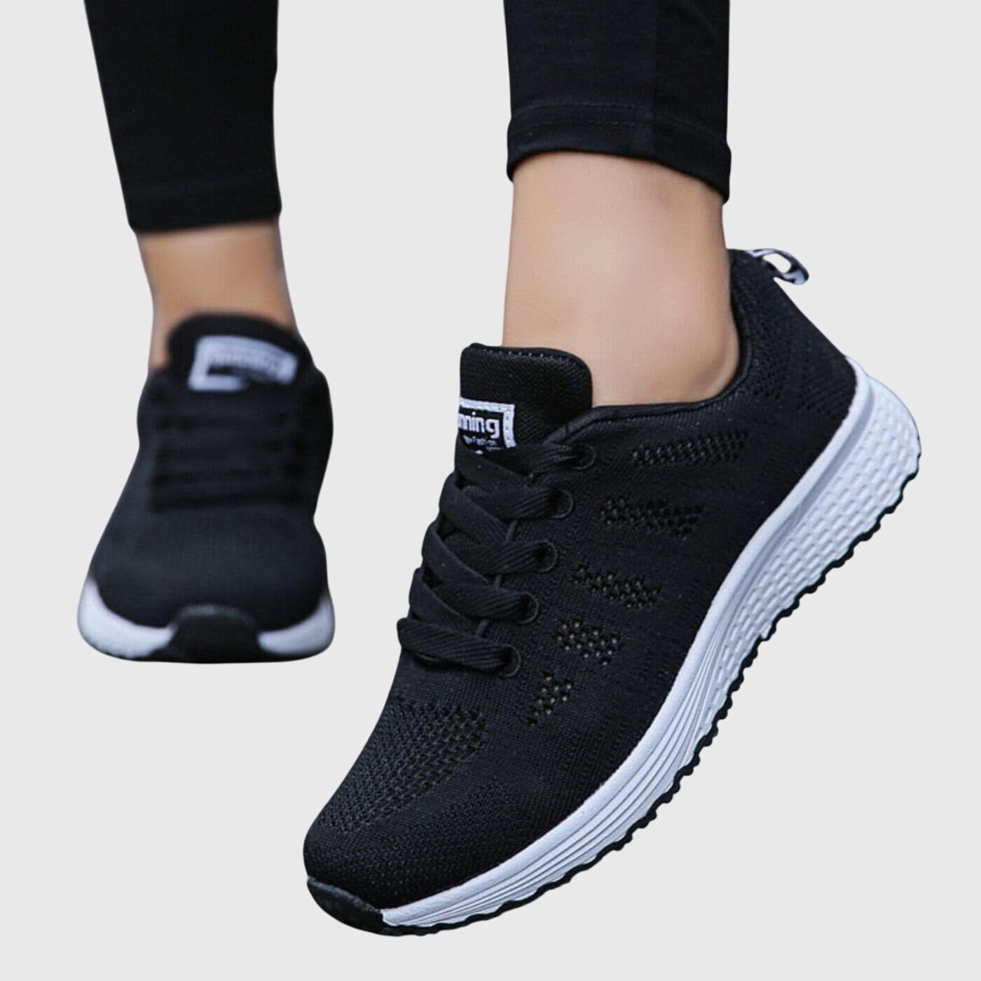 Black / 43 EU