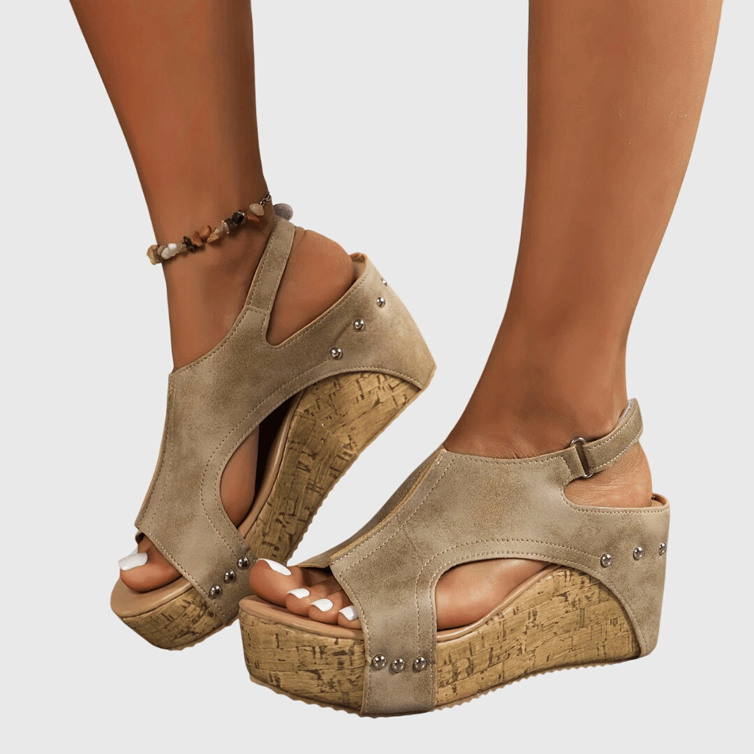 Beige / 42 EU