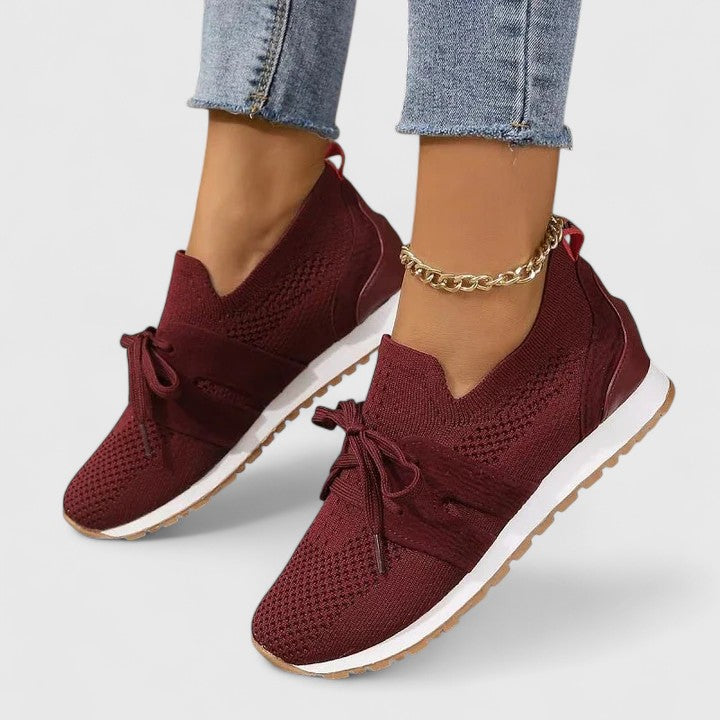 Red / 43 EU