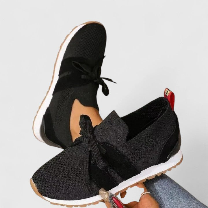 Black / 43 EU