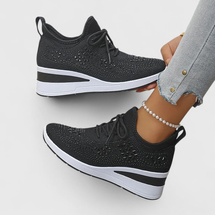 Black / 43 EU