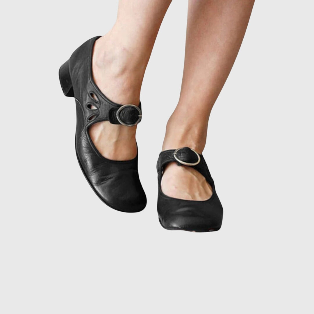 Black / 43 EU